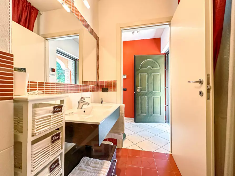 Immagine 16 di Villetta a schiera in vendita  in Via Tassera 7 a Stresa