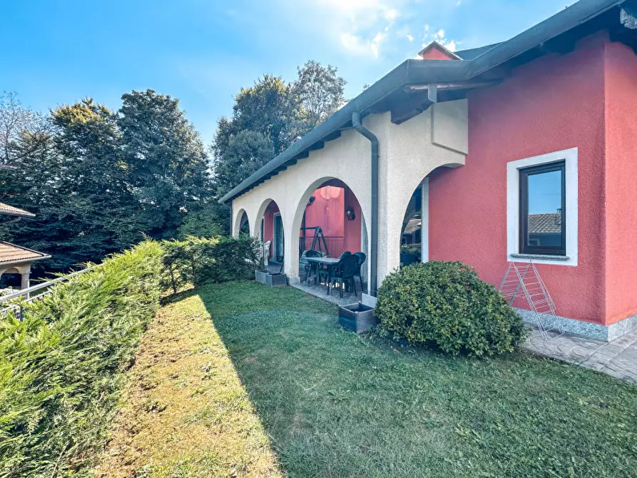 Immagine 25 di Villetta a schiera in vendita  in Via Tassera 7 a Stresa