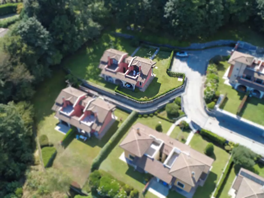 Immagine 29 di Villetta a schiera in vendita  in Via Tassera 7 a Stresa