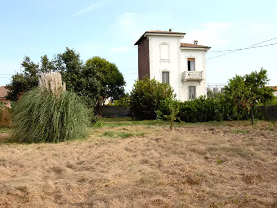 Immagine 6 di Villa in vendita  in Via San Sebastiano, 15 a Palazzolo Vercellese