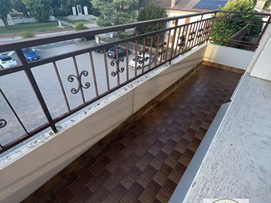 Immagine 5 di Appartamento in vendita  in Via Roma a Megliadino San Vitale