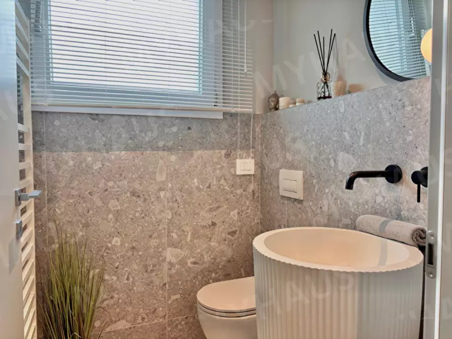 Immagine 14 di Appartamento in vendita  in VIA GAETANO DONIZETTI, 43 gatteo mare a Gatteo