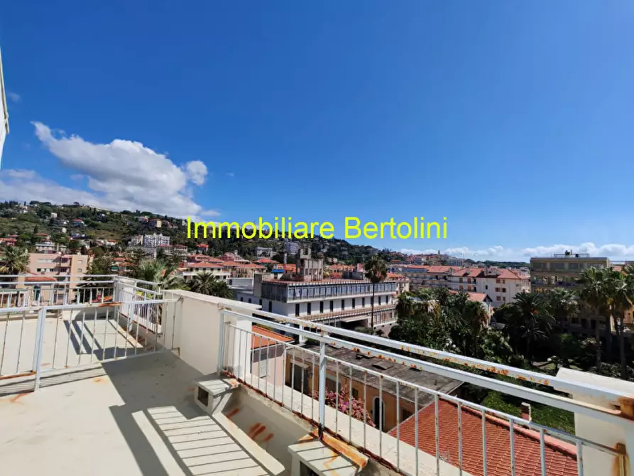 Immagine 11 di Appartamento in vendita  in Via Assisi a Bordighera