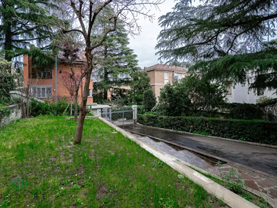 Immagine 5 di Appartamento in vendita  in Via Angelo Mariani a Bologna