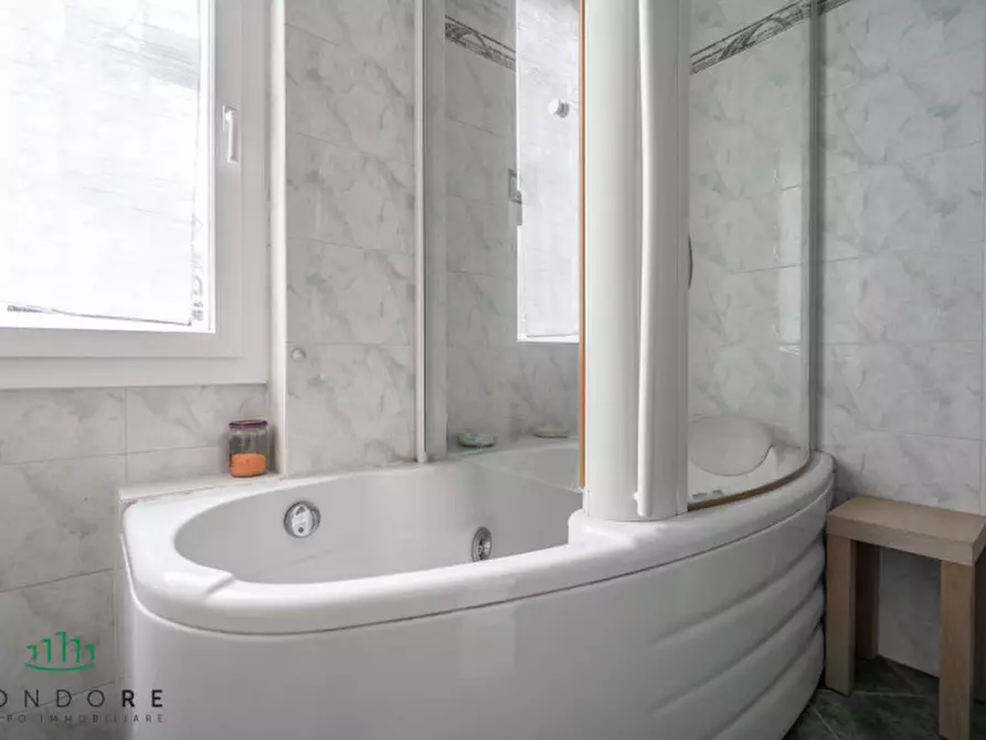 Immagine 27 di Appartamento in vendita  in Via Angelo Mariani a Bologna