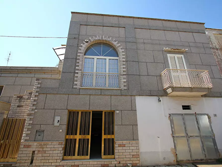Immagine 2 di Casa bifamiliare in vendita  in Via Giacomo Leopardi a Sannicola