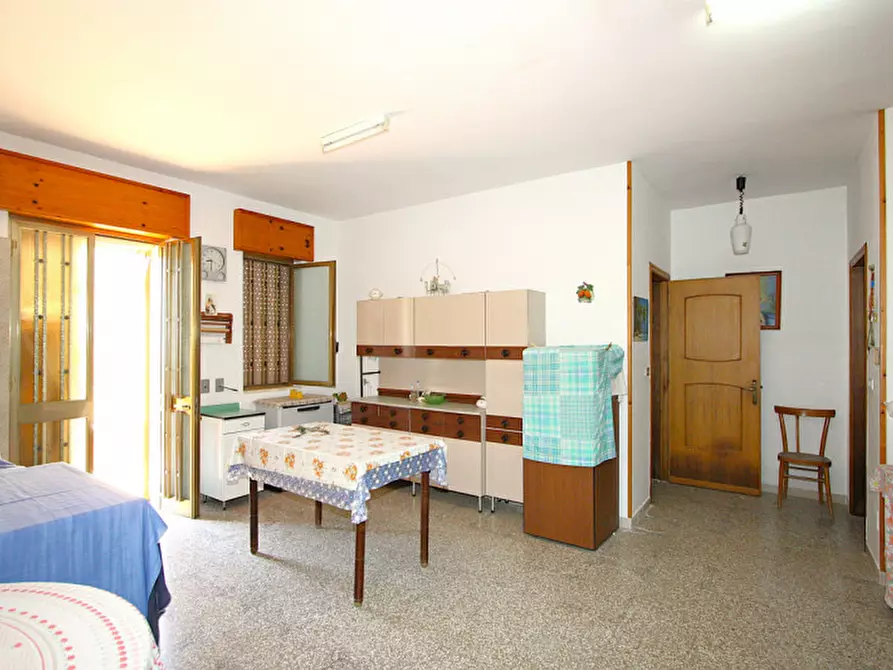 Immagine 6 di Casa bifamiliare in vendita  in Via Giacomo Leopardi a Sannicola