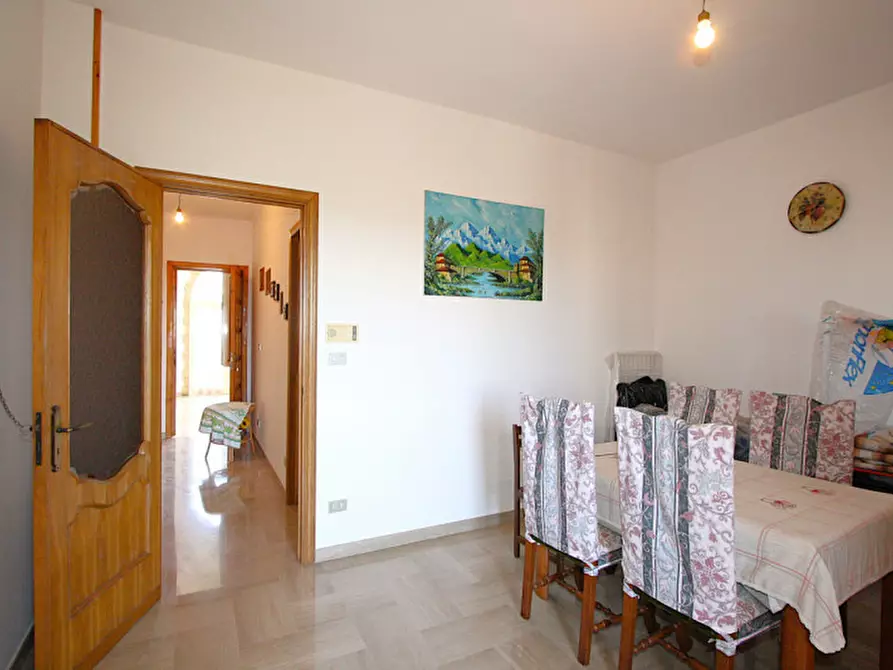 Immagine 13 di Casa bifamiliare in vendita  in Via Giacomo Leopardi a Sannicola