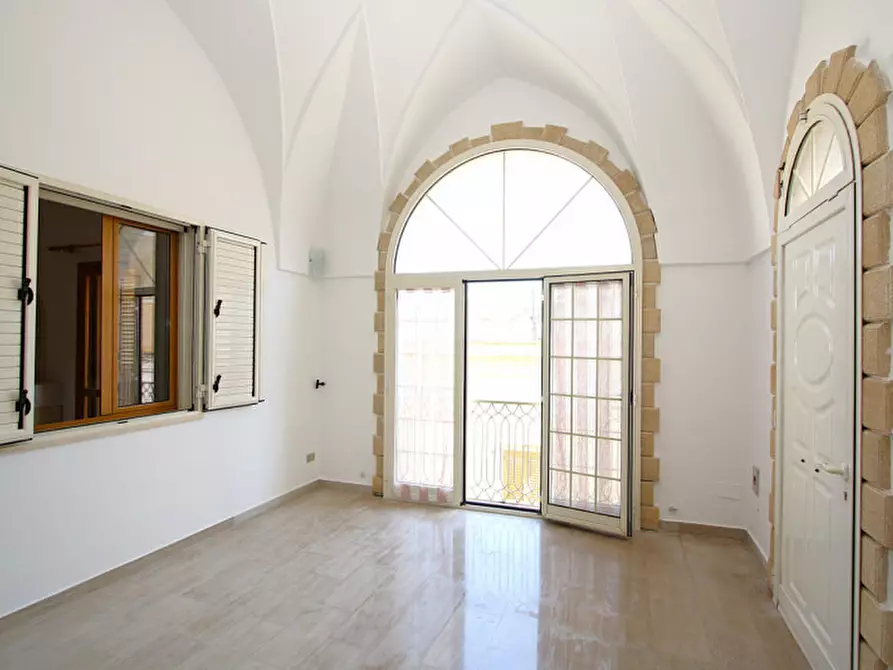 Immagine 18 di Casa bifamiliare in vendita  in Via Giacomo Leopardi a Sannicola