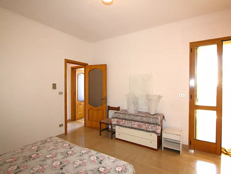 Immagine 27 di Casa bifamiliare in vendita  in Via Giacomo Leopardi a Sannicola