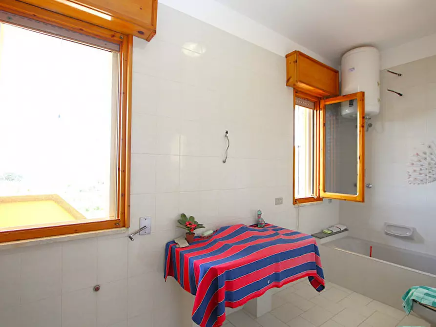 Immagine 30 di Casa bifamiliare in vendita  in Via Giacomo Leopardi a Sannicola