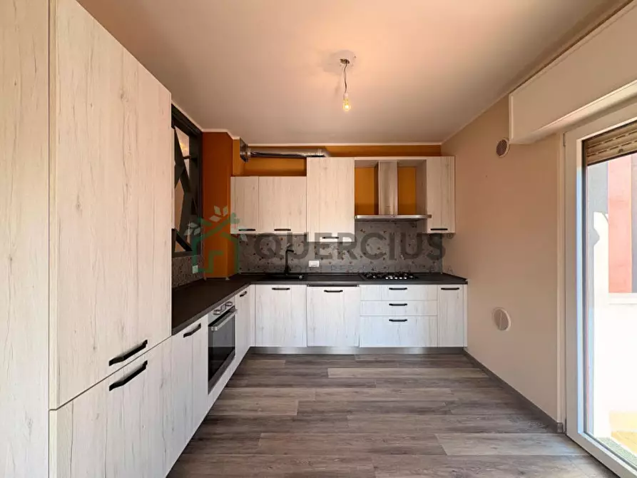 Immagine 5 di Appartamento in vendita  in Via Montanara a Colognola Ai Colli
