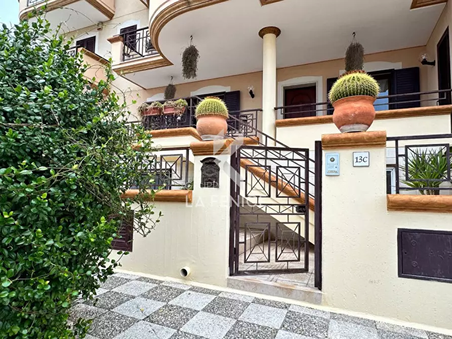 Immagine 1 di Casa indipendente in vendita  in Via Pisa 17 a Massafra