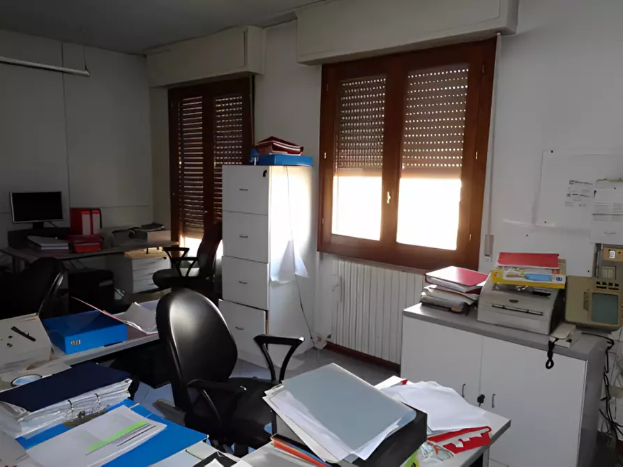 Immagine 4 di Ufficio in vendita  in Via Poggilupi a Terranuova Bracciolini