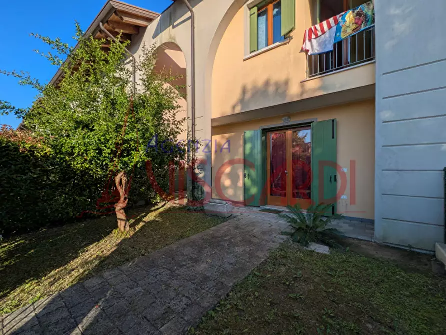 Immagine 28 di Villetta a schiera in vendita  in Via Dolomiti a Caorle