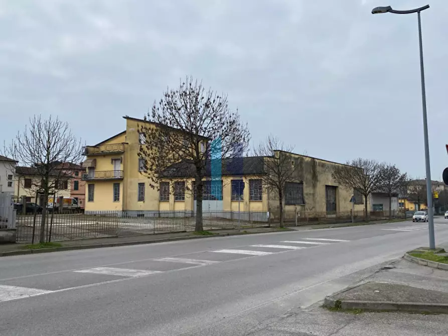 Immagine 11 di Casa indipendente in vendita  in Viale Montenero 12 a Orzinuovi