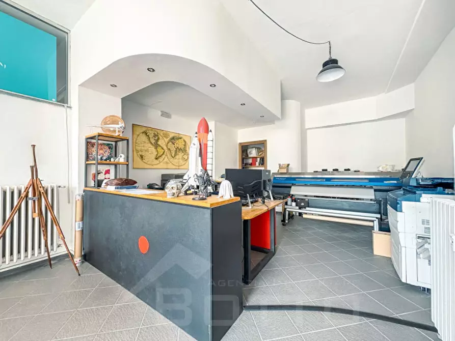 Immagine 5 di Appartamento in vendita  in piazza mazzini 82 a Borgomanero