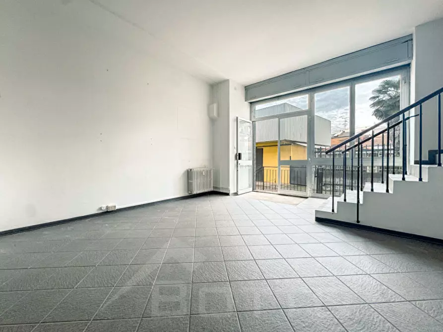 Immagine 6 di Appartamento in vendita  in piazza mazzini 82 a Borgomanero