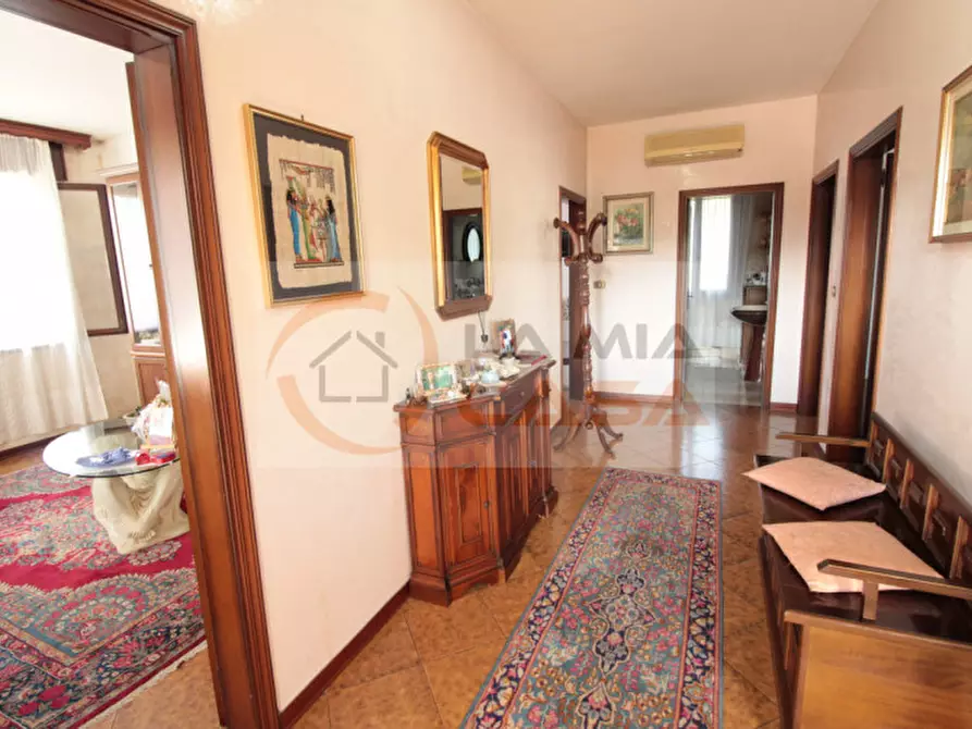 Immagine 4 di Casa bifamiliare in vendita  in Via Ardoneghe - Legnaro a Legnaro