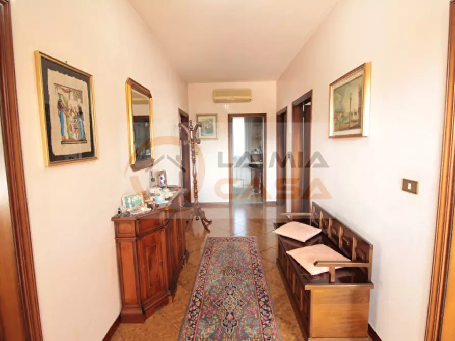 Immagine 5 di Casa bifamiliare in vendita  in Via Ardoneghe - Legnaro a Legnaro