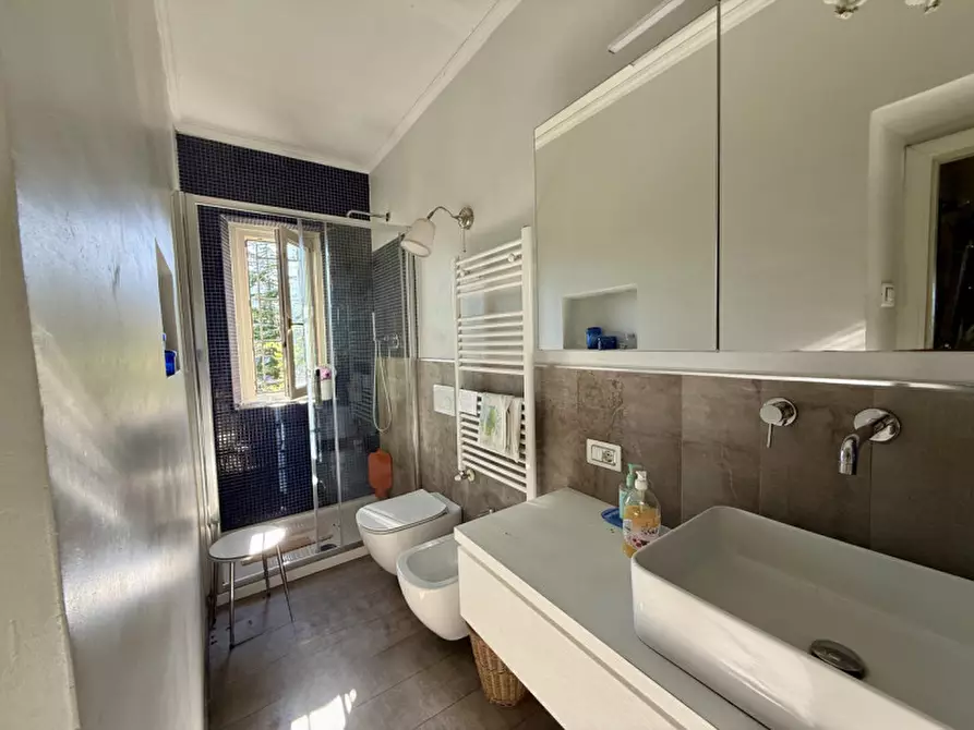 Immagine 15 di Villa in vendita  in Via Andrea gallino a Mignanego