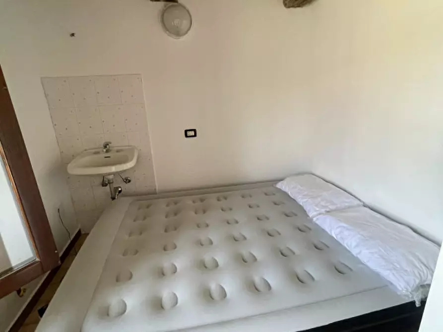 Immagine 11 di Villetta a schiera in vendita  a Motteggiana