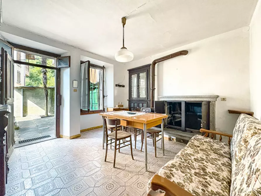 Immagine 5 di Villetta a schiera in vendita  in via cortile 3 a Arola