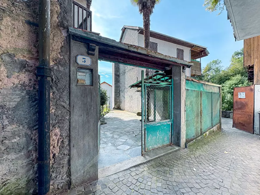 Immagine 29 di Villetta a schiera in vendita  in via cortile 3 a Arola