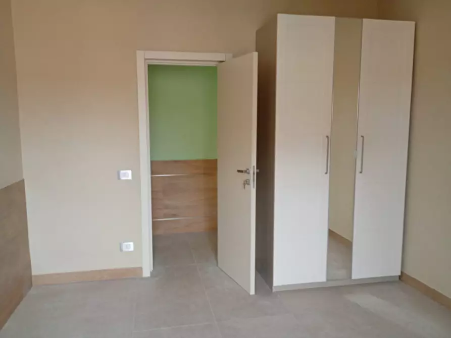 Immagine 10 di Camera in affitto  in Via sacco e vanzetti 2 a Napoli