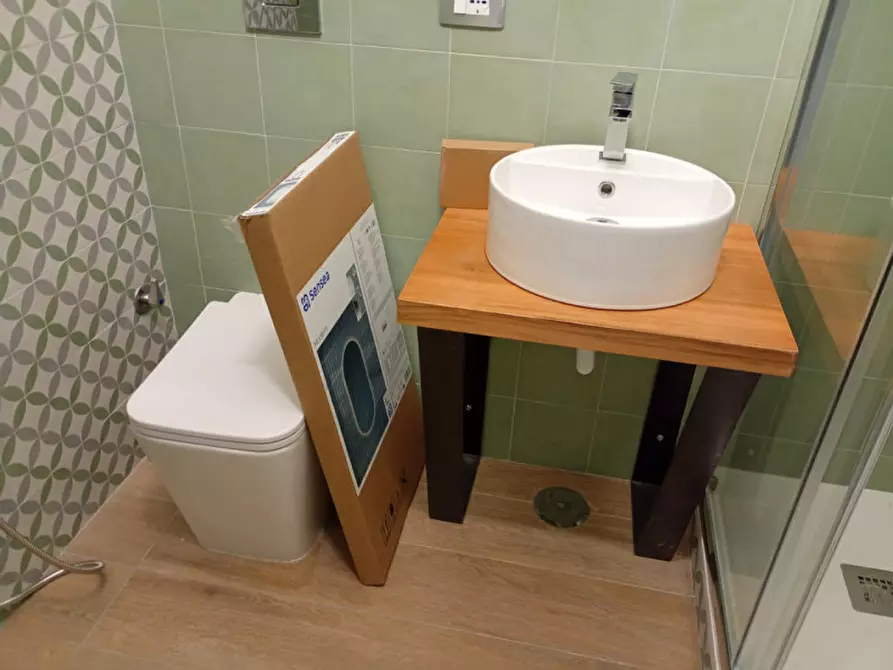 Immagine 27 di Camera in affitto  in Via sacco e vanzetti 2 a Napoli