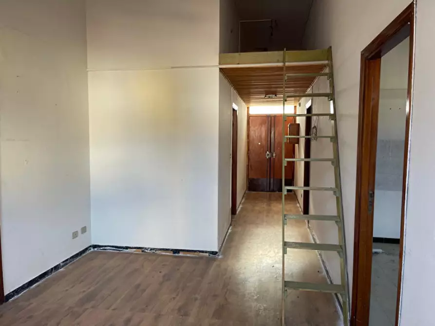 Immagine 2 di Casa indipendente in vendita  a Quartu Sant'elena