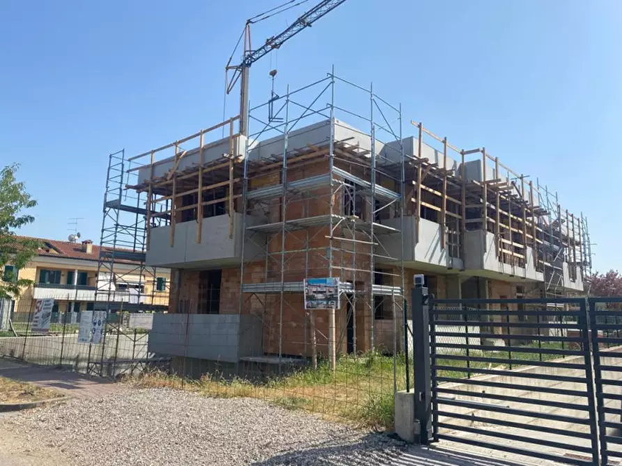 Immagine 1 di Appartamento in vendita  in Via Caduti di Nassyria a Mozzecane