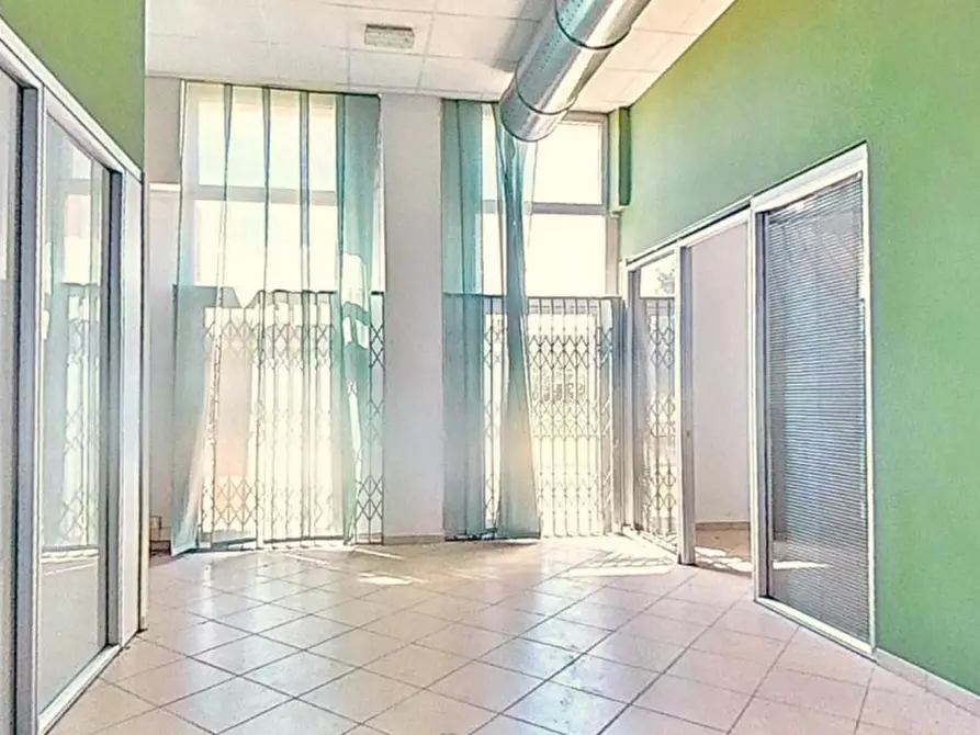 Immagine 5 di Negozio in vendita  in Via Norvegia, 86, 56021 Cascina PI, Italia a Cascina