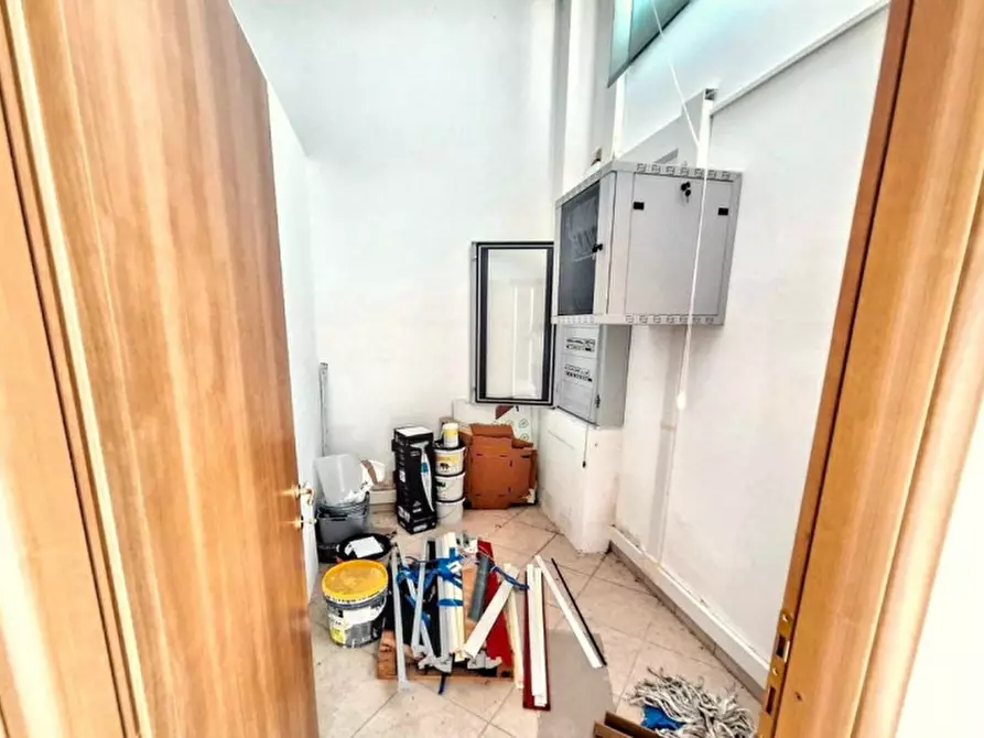 Immagine 10 di Negozio in vendita  in Via Norvegia, 86, 56021 Cascina PI, Italia a Cascina