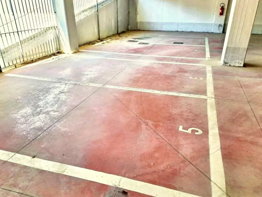 Immagine 2 di Posto auto in vendita  in Via Norvegia, 56021 Cascina PI, Italia a Cascina