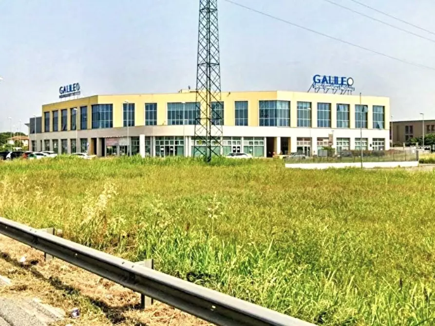 Immagine 10 di Posto auto in vendita  in Via Norvegia, 56021 Cascina PI, Italia a Cascina