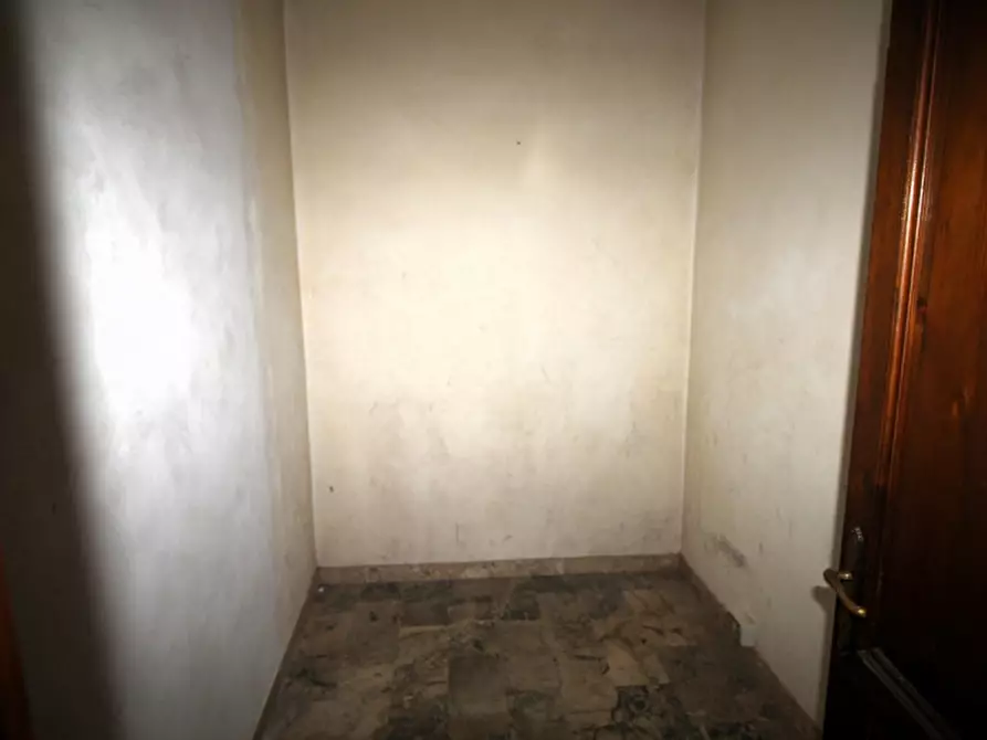 Immagine 14 di Ufficio in affitto  in Via della Sugherella a Montevarchi