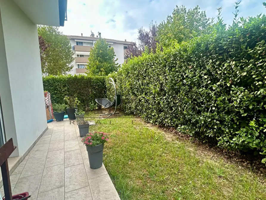 Immagine 11 di Appartamento in vendita  in Via Fratelli Rosselli a Castiglione Del Lago