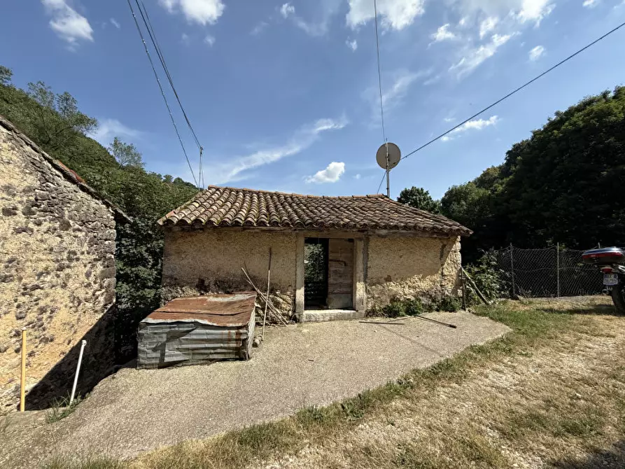 Immagine 5 di Rustico / casale in vendita  a Selva Di Progno