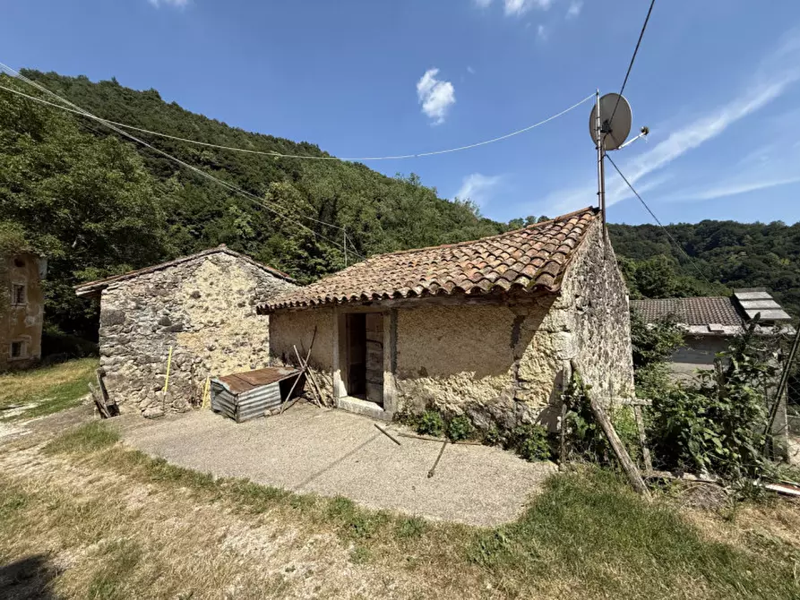 Immagine 6 di Rustico / casale in vendita  a Selva Di Progno