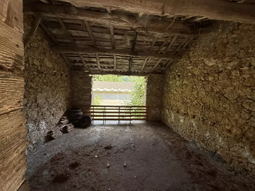 Immagine 10 di Rustico / casale in vendita  a Selva Di Progno
