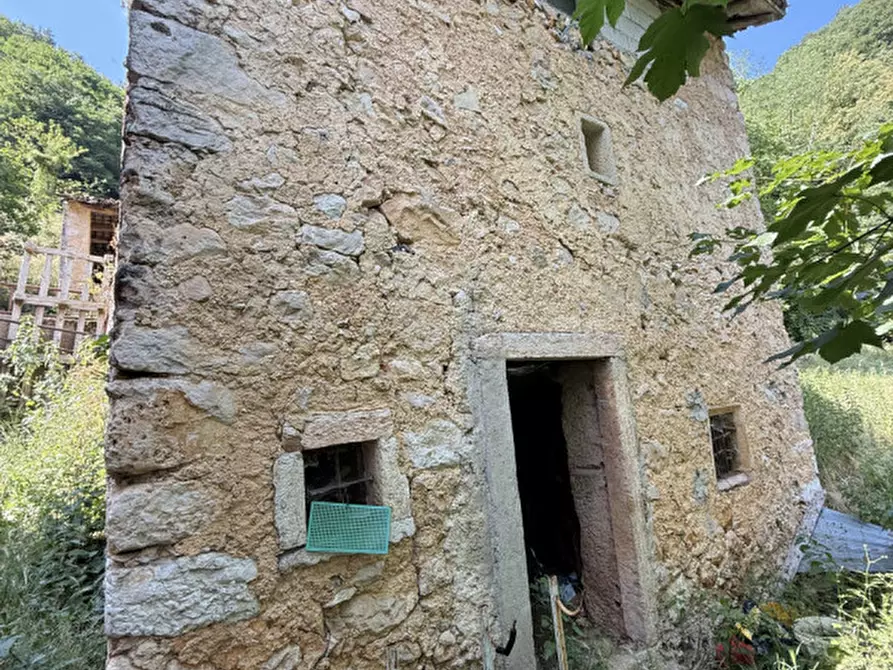 Immagine 11 di Rustico / casale in vendita  a Selva Di Progno