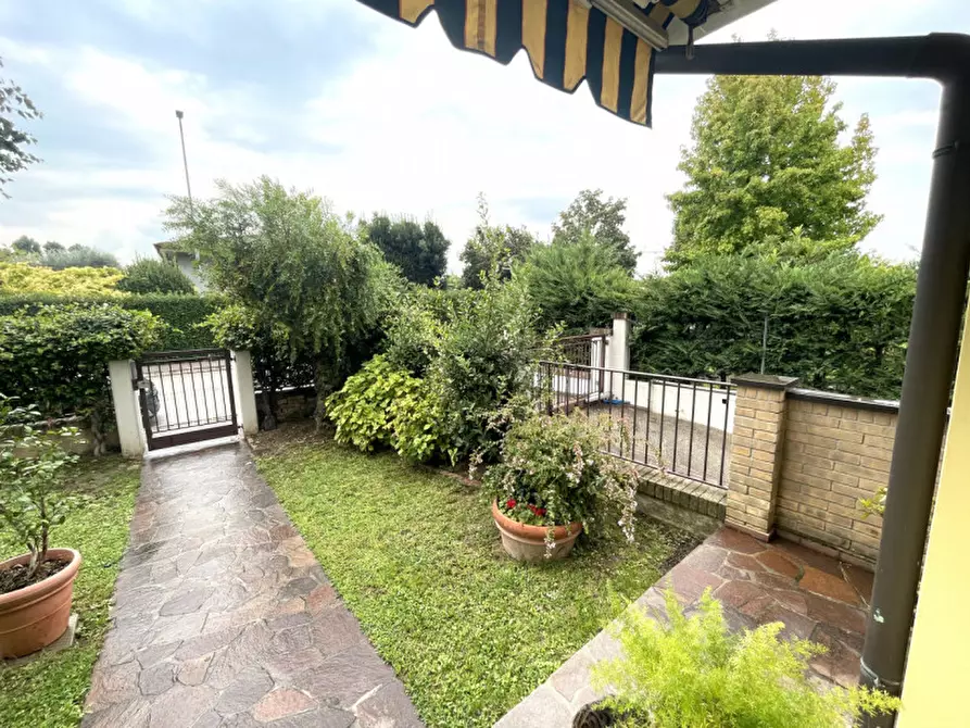 Immagine 4 di Casa bifamiliare in vendita  in Via Ferdinando Magellano, 25 a Selvazzano Dentro