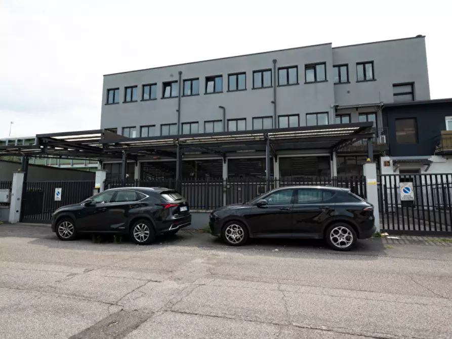 Immagine 1 di Capannone industriale in vendita  in Via Giovanni Virginio Schiapparelli a Verona