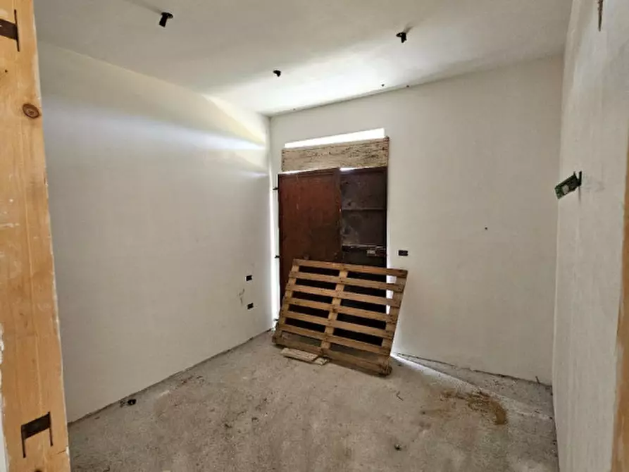 Immagine 19 di Villa in vendita  in Via Federico II a Terrasini