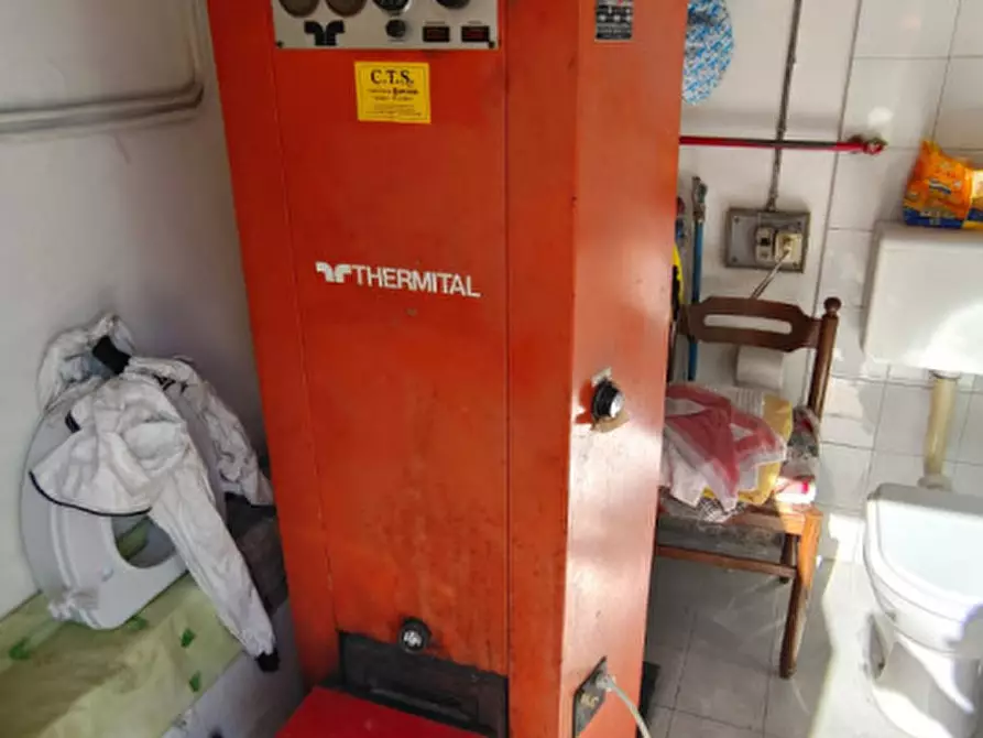 Immagine 16 di Rustico / casale in vendita  a Giavera Del Montello