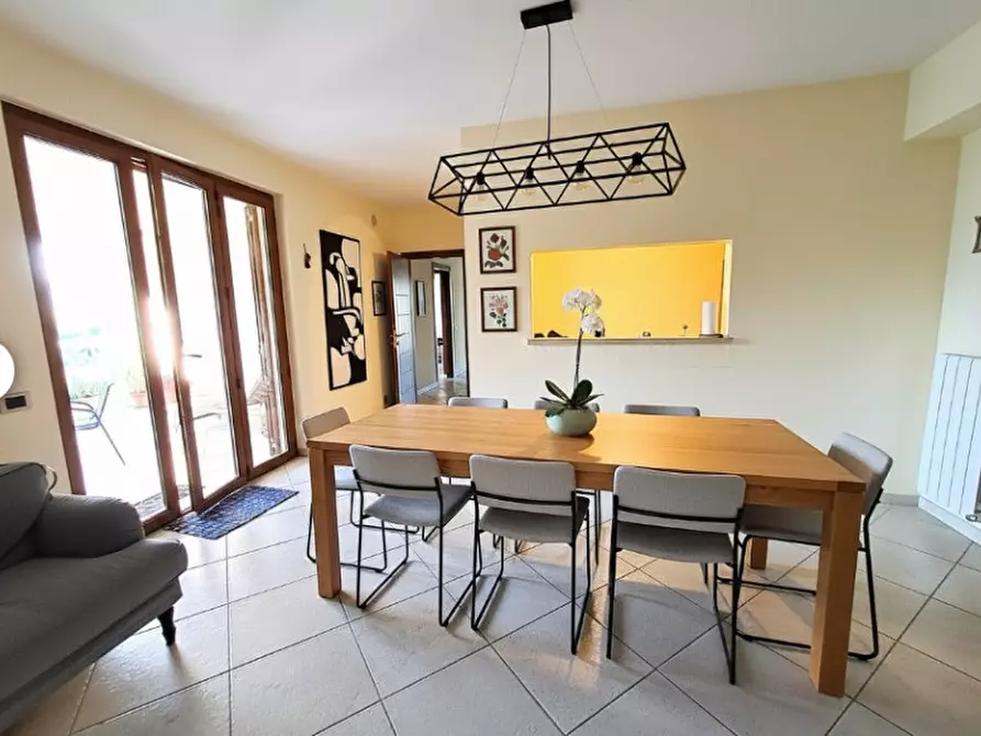 Immagine 12 di Villa in vendita  a Magione