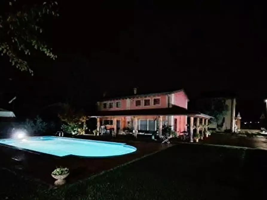 Immagine 30 di Villa in vendita  in Strada della Carpaneda a Vicenza