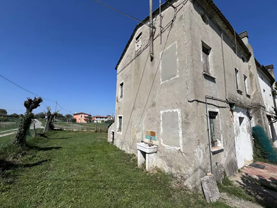 Immagine 3 di Casa bifamiliare in vendita  in Via Canal di Valle a Chioggia
