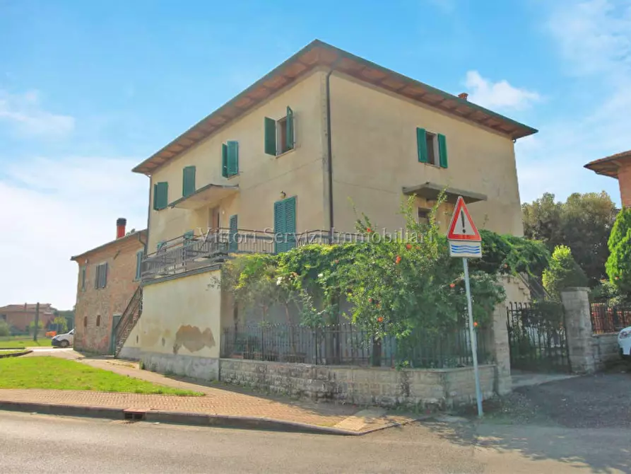 Immagine 1 di Appartamento in vendita  in Via Enrico benedetti a Torrita Di Siena